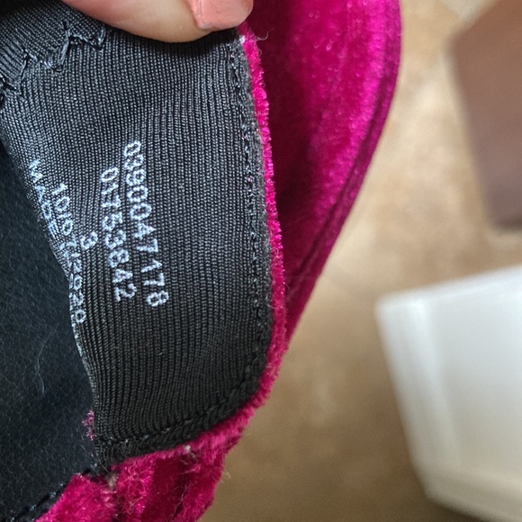 Velvet Mary Jane chunky heels ASOS red pumps with strap - Picture 6 of 6